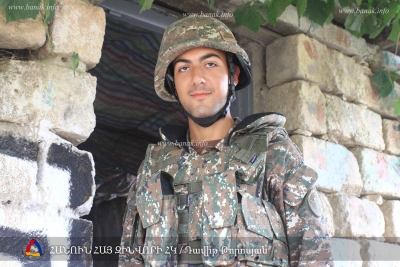 Անմահ հերոս Ալբերտ Հովհաննիսյան