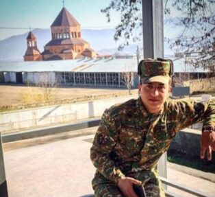 Անմահ հերոս Գոռ Բարոյան